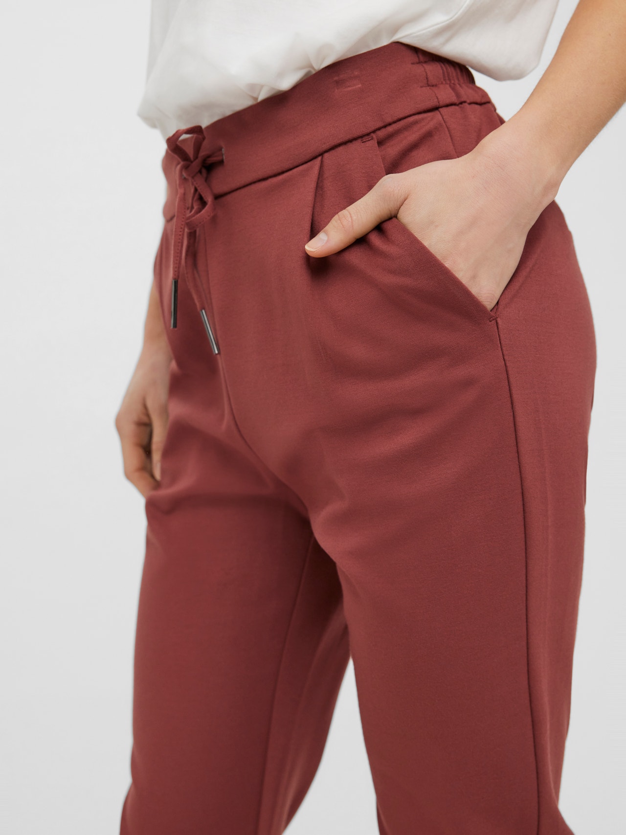 Hører til Venture Reklame VMEVA mellemhøj talje bukser | Lysebrun | Vero Moda®