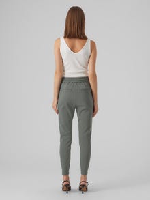 Vero Moda VMEVA Mittlere Taille Hose -Dark Forest - 10197909