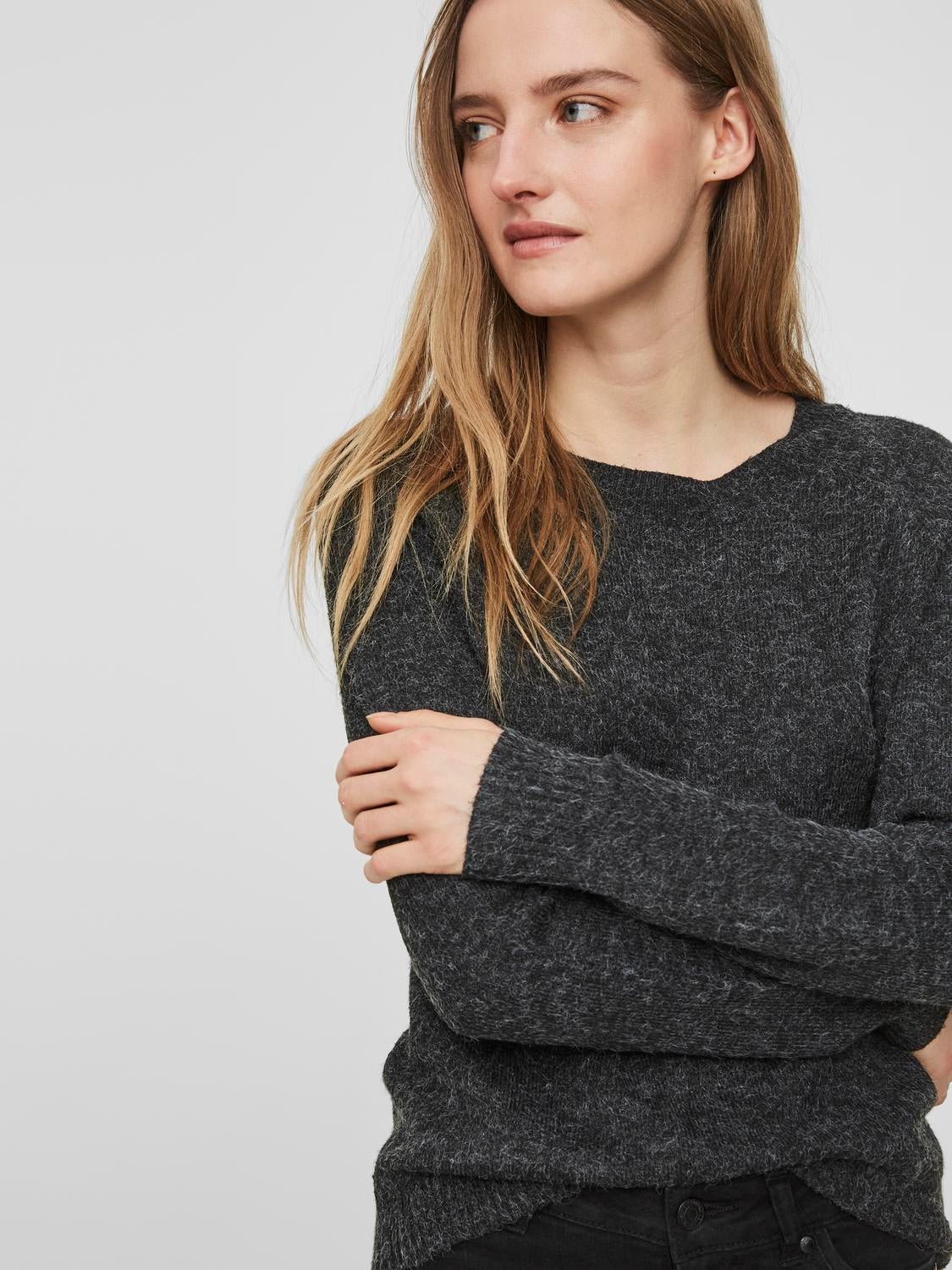 Women's Tops: Black, White, Red & More | VERO MODA