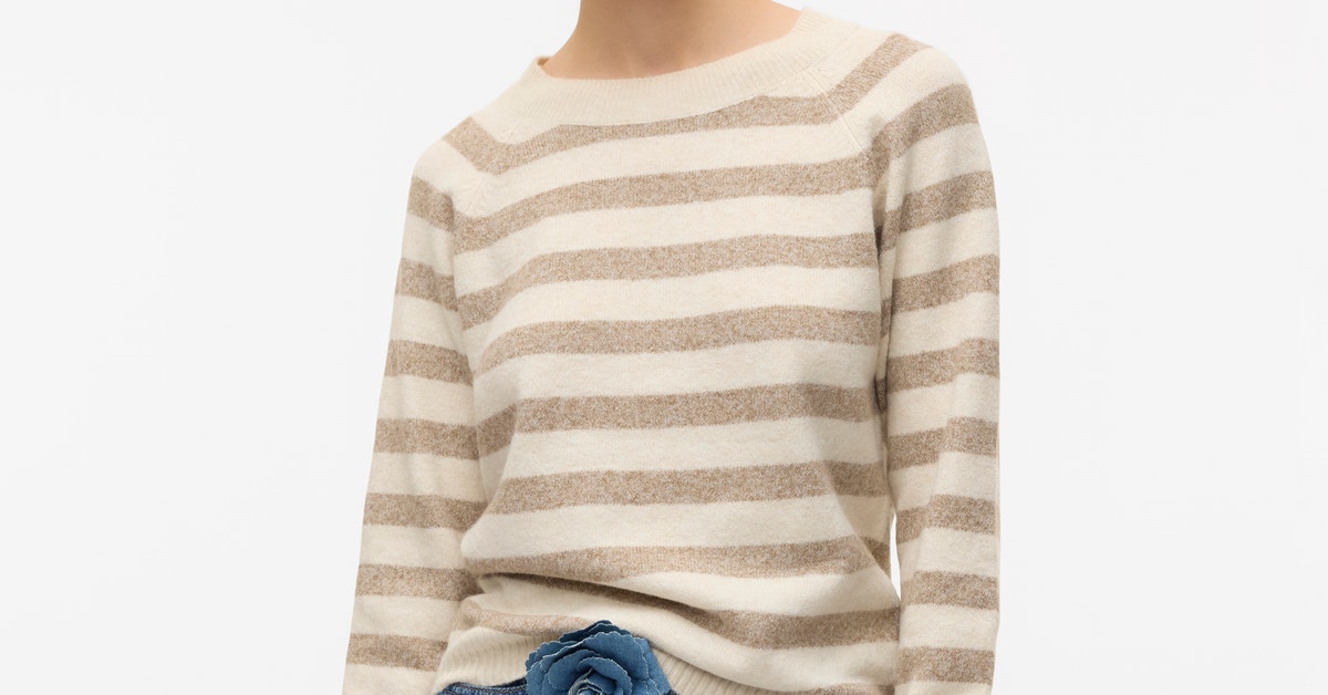 VMDOFFY Pullover - Pink-A-Boo main image 0