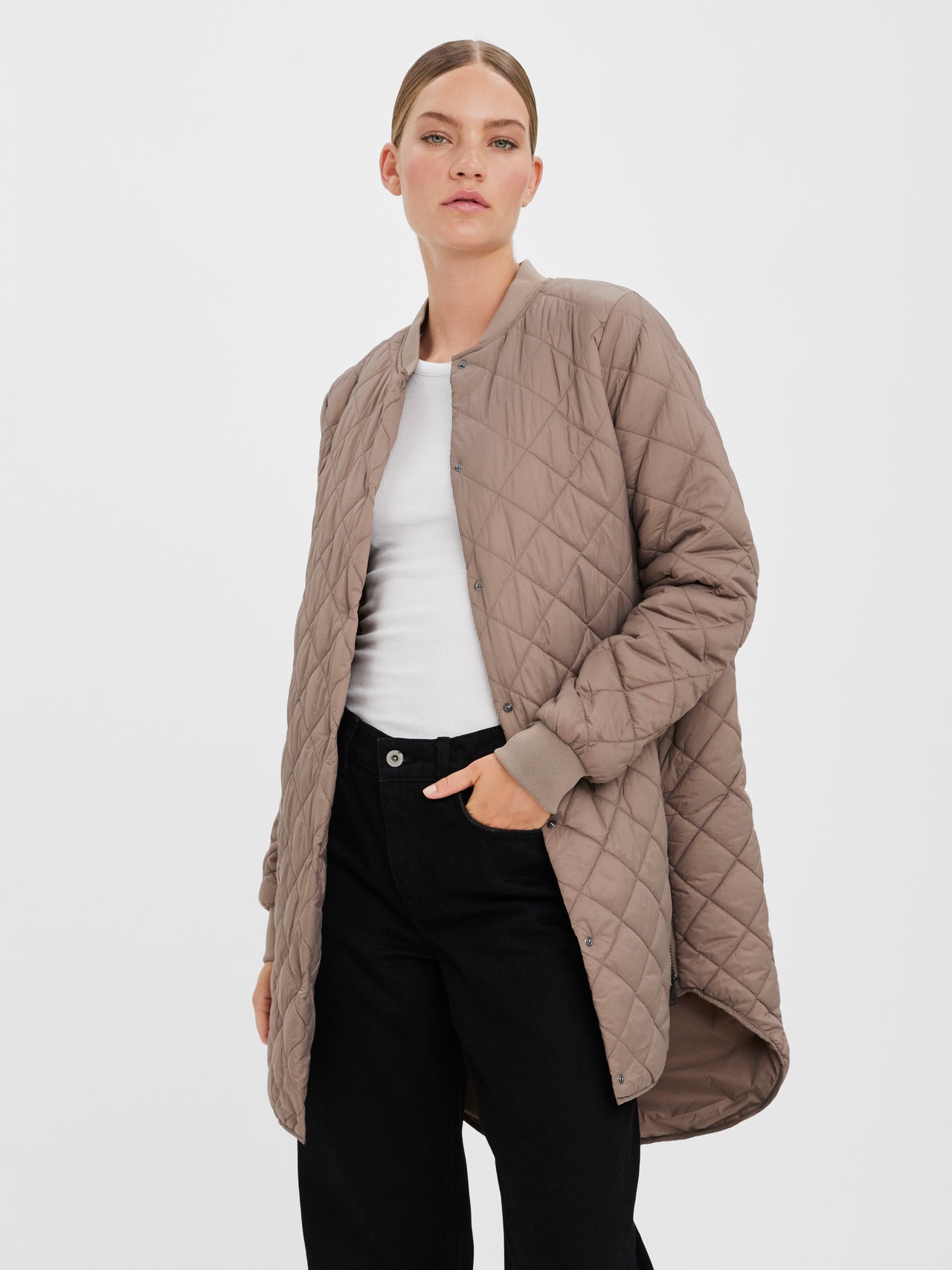 Quiltet jakke Lysebrun | Vero Moda®