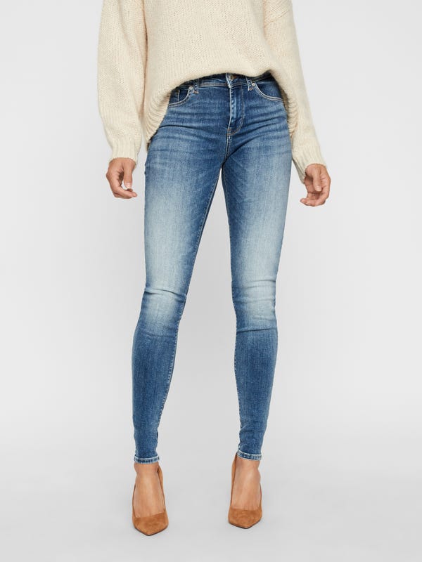 Slim Fit Middels høy midje Bukser | Black | Vero Moda®