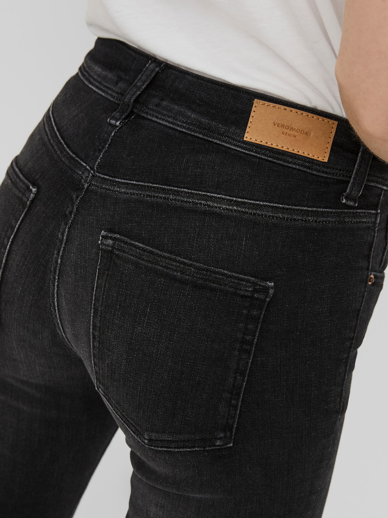 Vero Moda VMLUX Middels høyt snitt Slim Fit Jeans -Black - 10233055