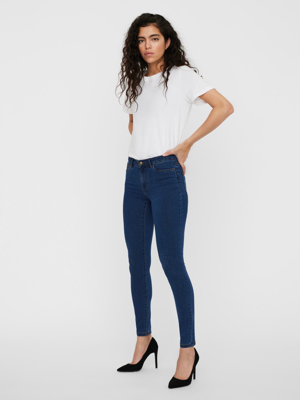 Slim Fit Jeans | Medium Blue | Vero Moda®