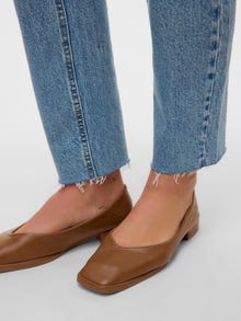 Vero Moda VMBRENDA Wysoki stan Krój mom Jeans -Light Blue Denim - 10247009