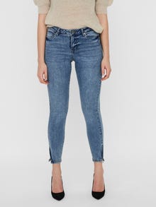 Vero Moda VMTILDE Mid Rise Slim Fit Jeans -Light Blue Denim - 10247111