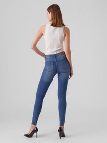 Vero Moda VMTANYA Średni stan Krój skinny Jeans -Medium Blue Denim - 10247894