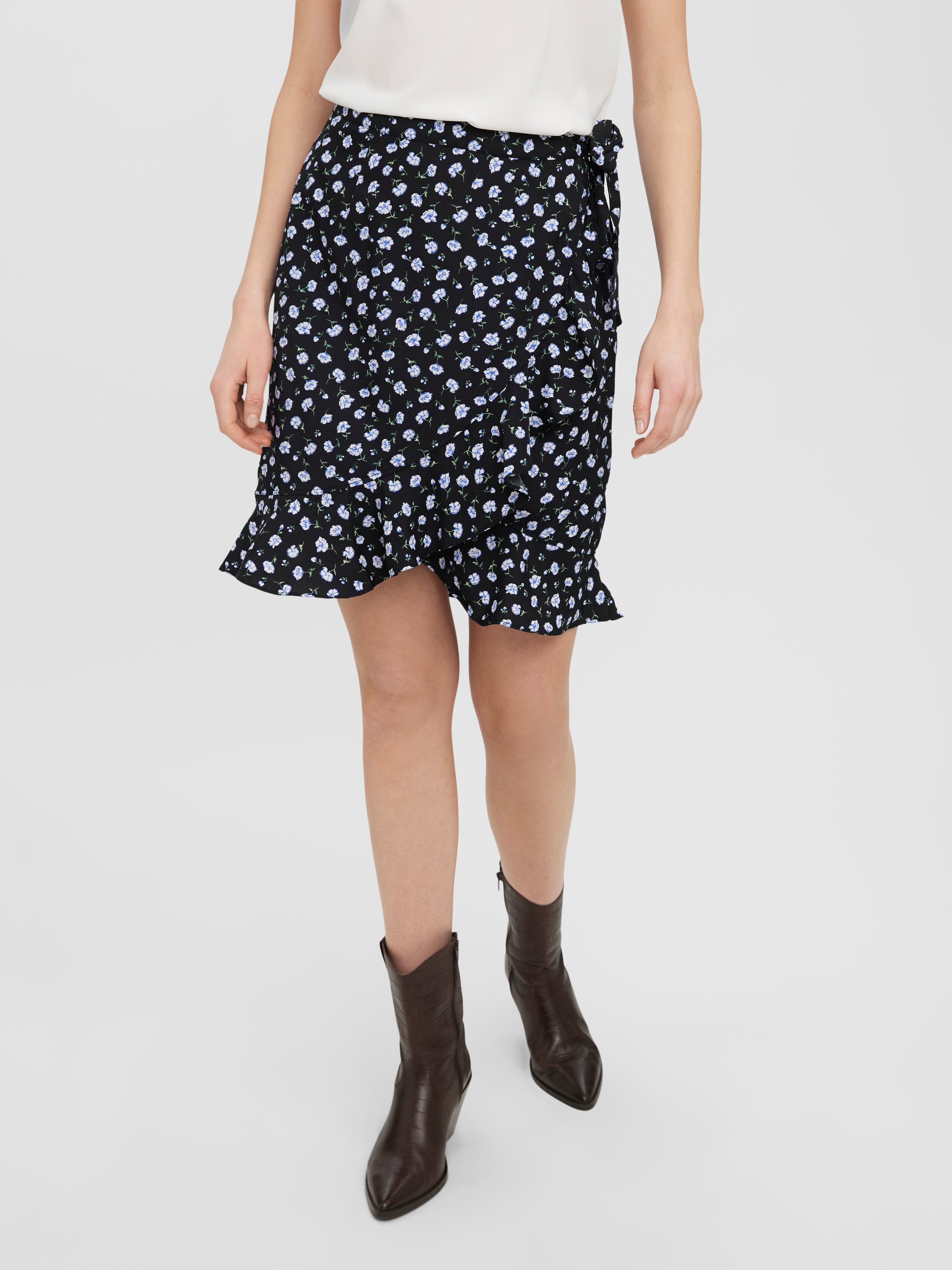 Vero moda 2025 polka dot skirt