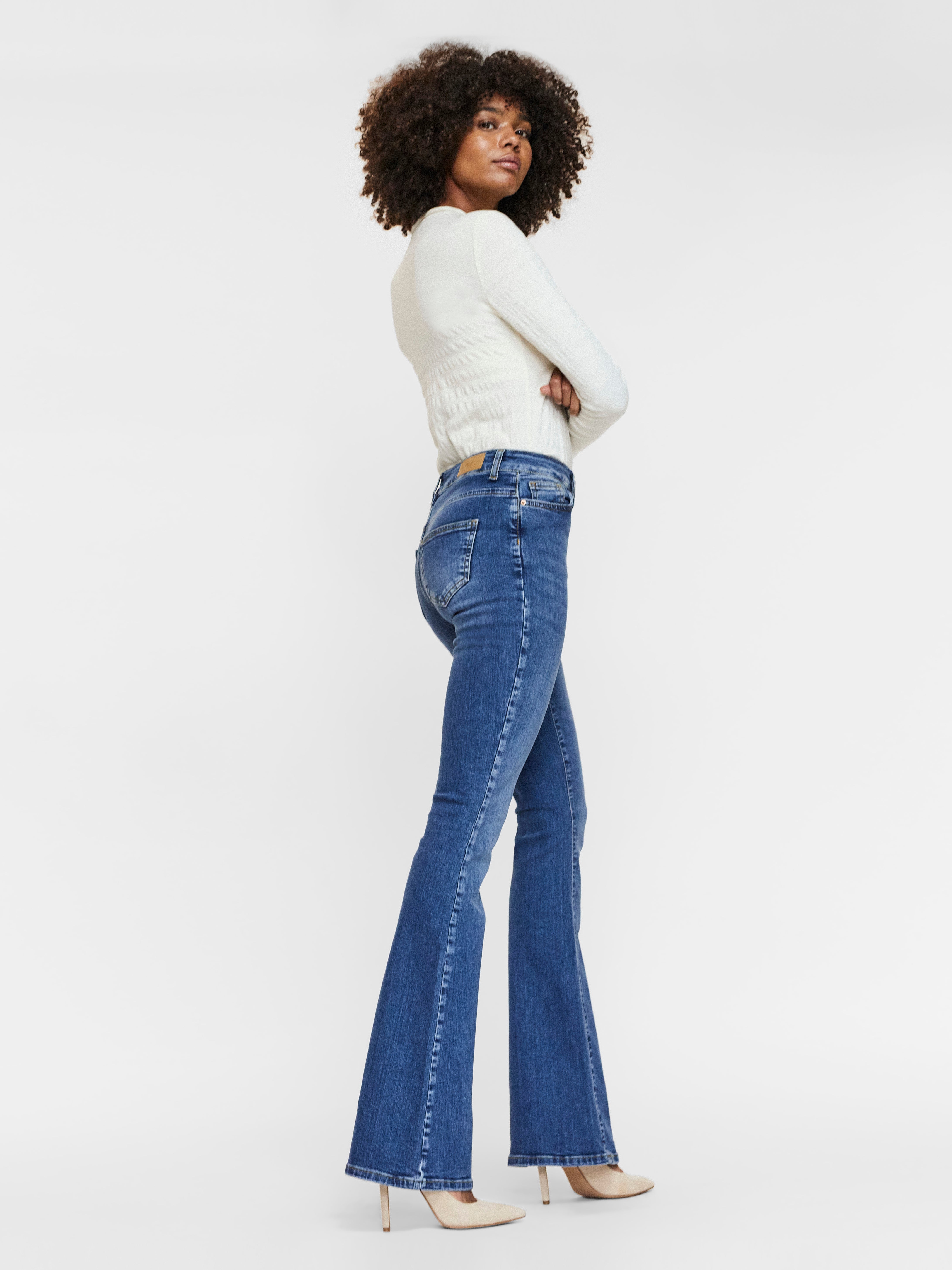 fit jeans flared