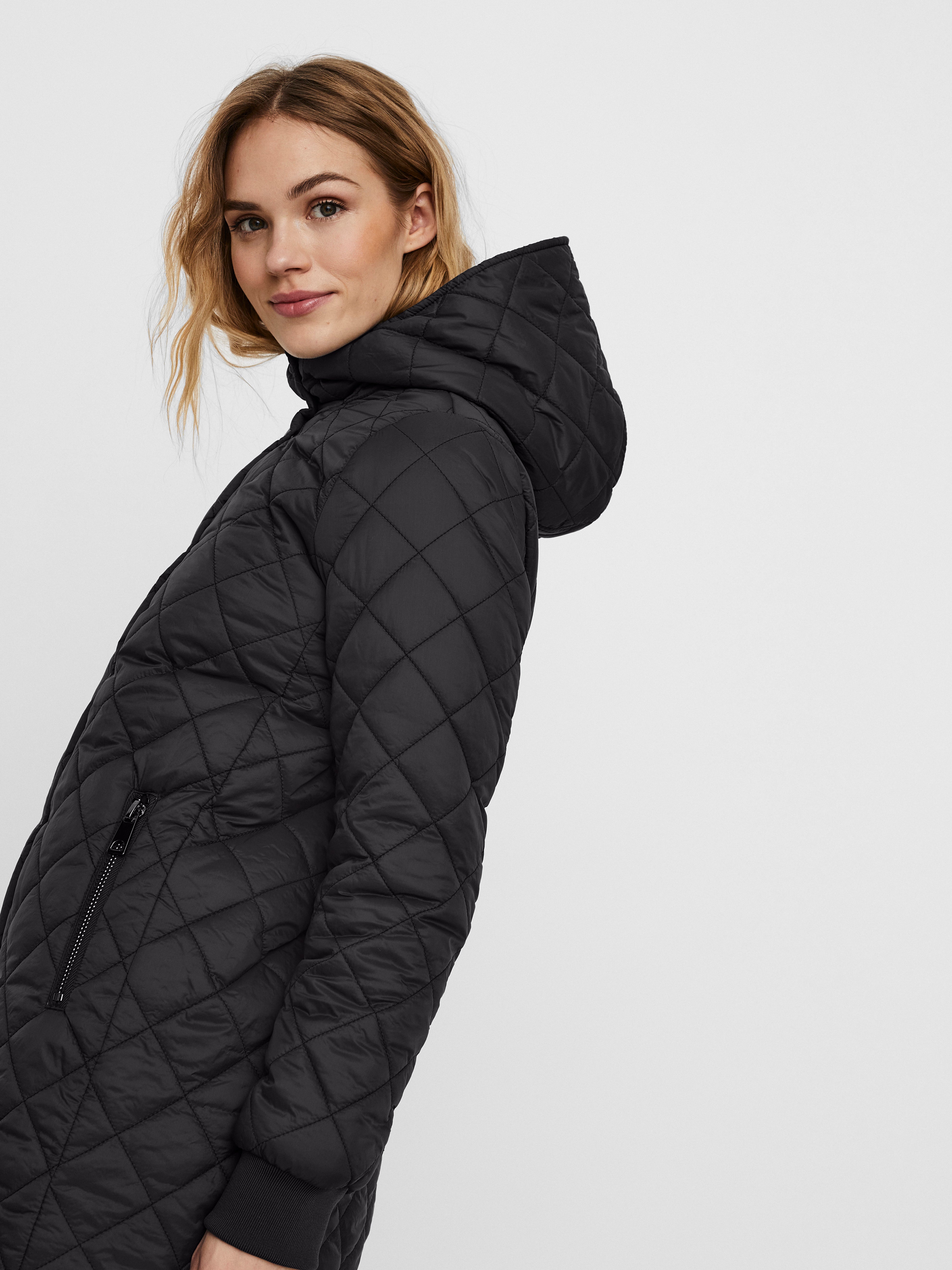 Quilted jacket | Black | Vero Moda®