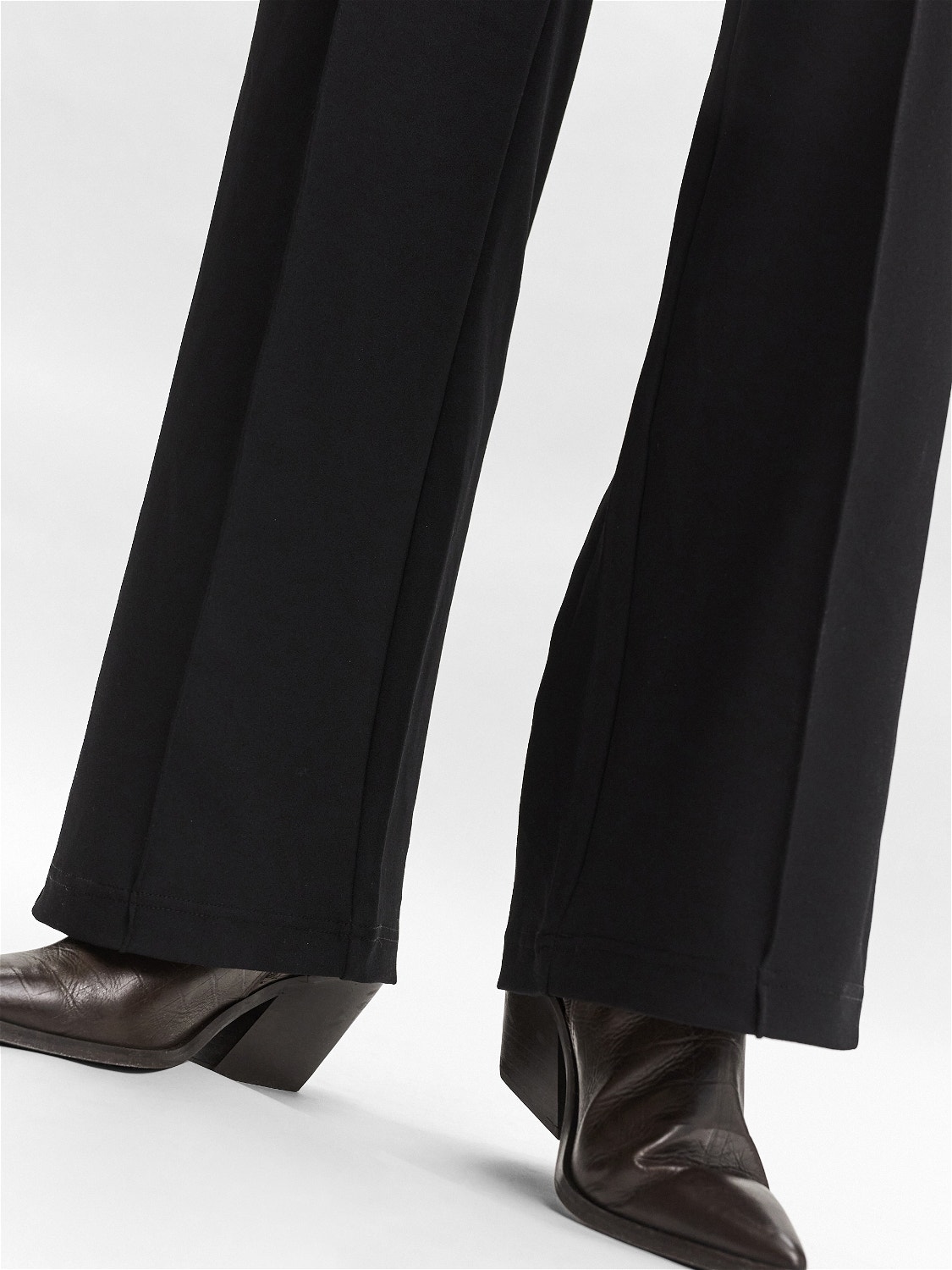 Trousers | High Moda® VMBECKY Vero Black rise |