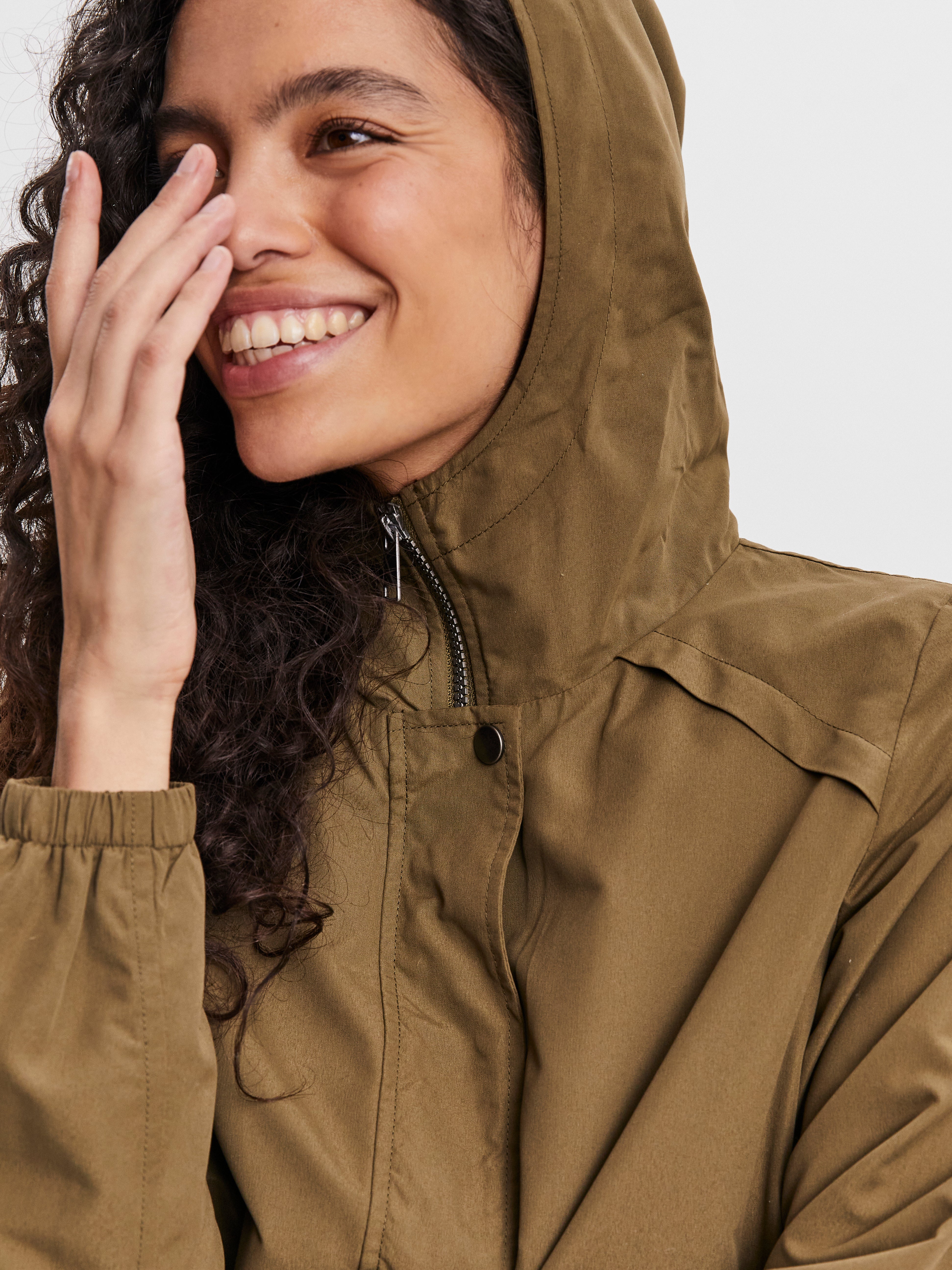 vero moda parka oliv