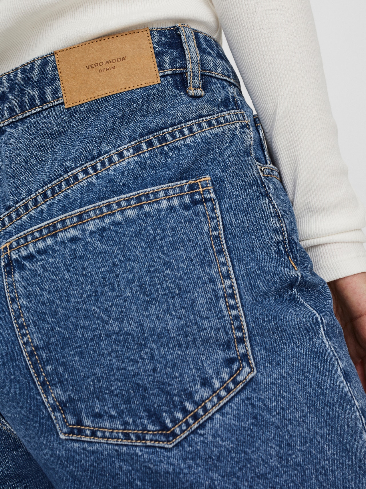 Vero Moda VMKITHY High rise Loose Fit Jeans -Medium Blue Denim - 10258293