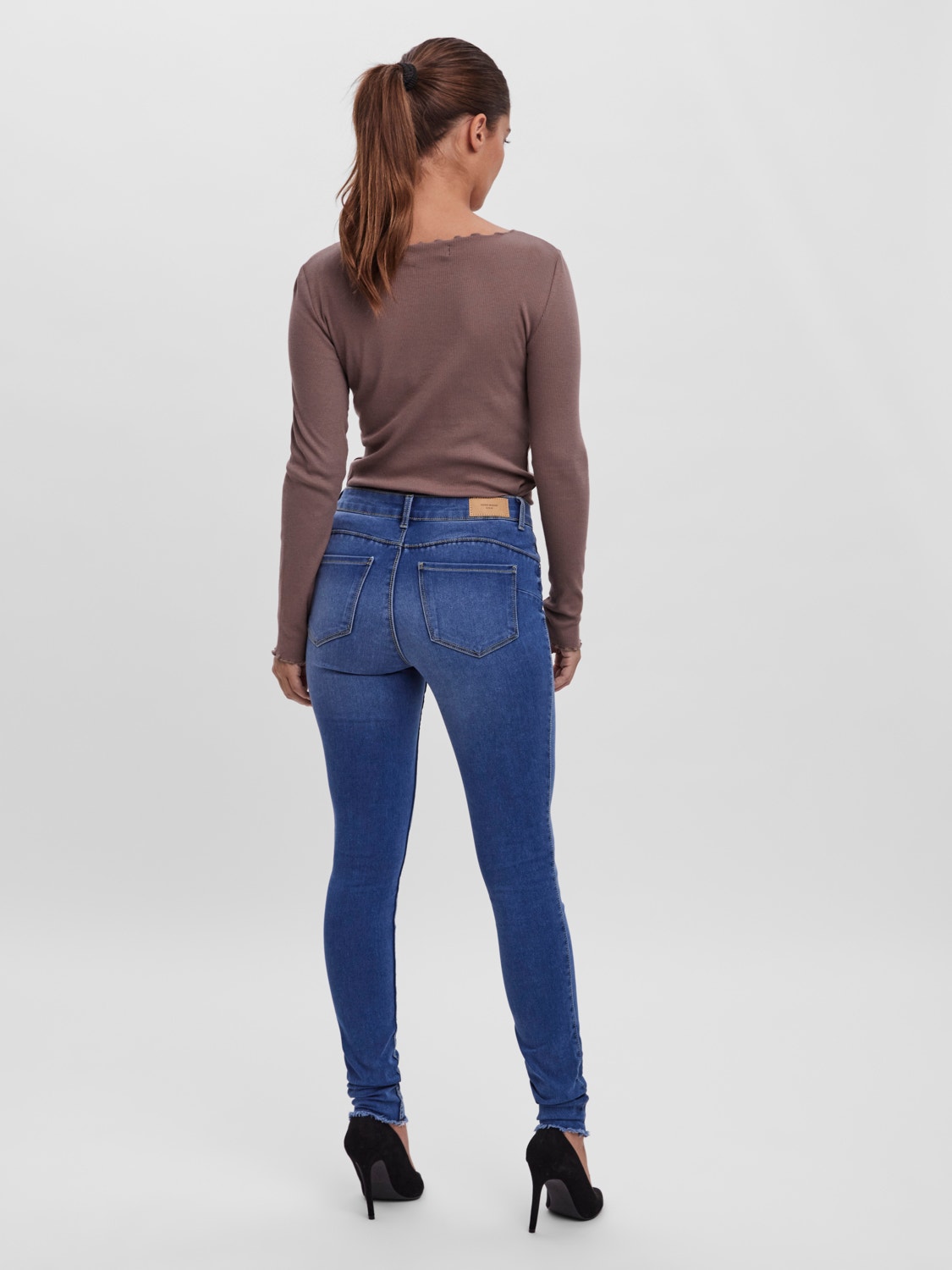 Vero Moda VMSEVEN Mid rise Slim Fit Jeans -Medium Blue Denim - 10264598