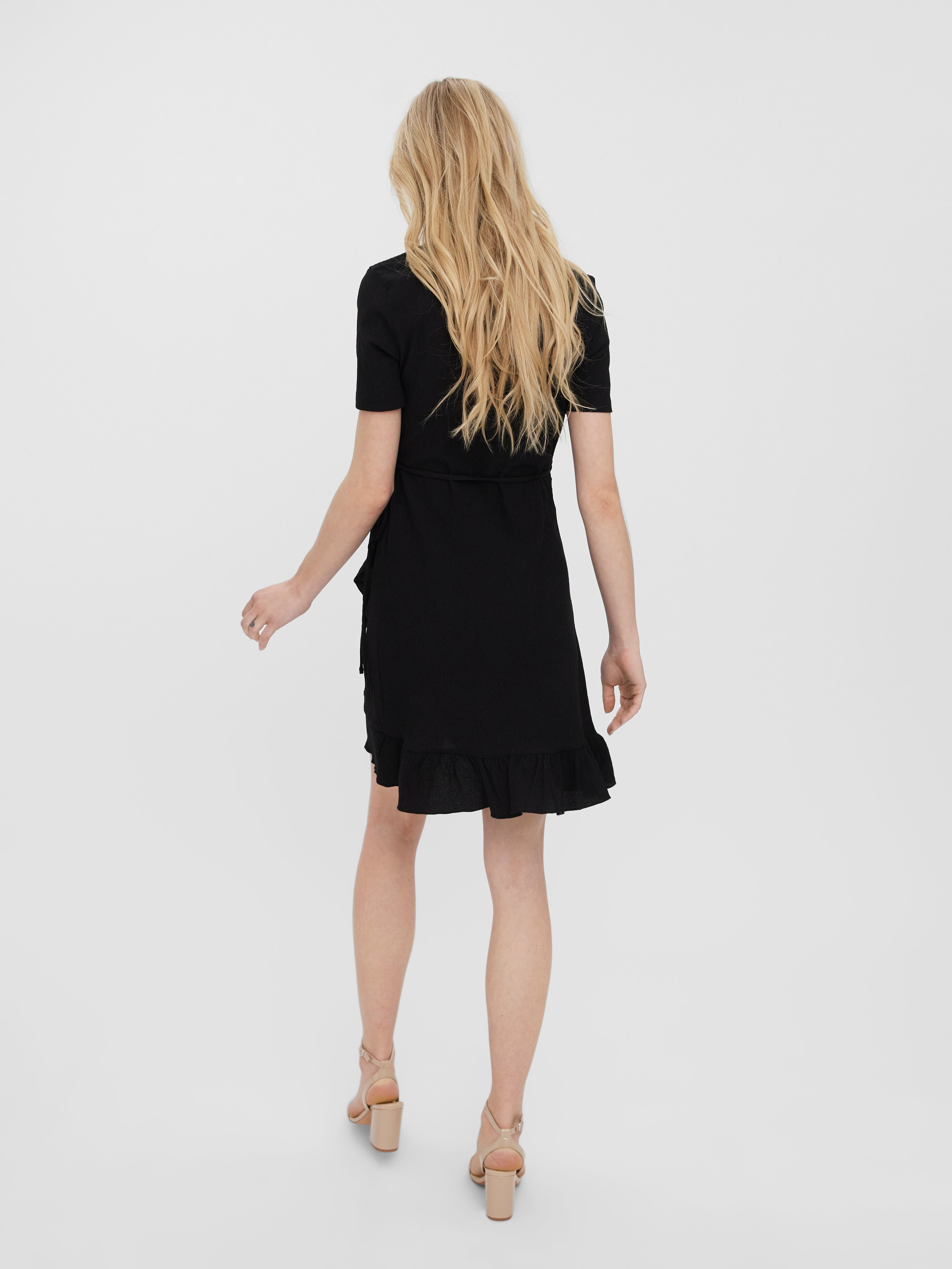 Buy Black Dresses for Women by Vero Moda Online | Ajio.com