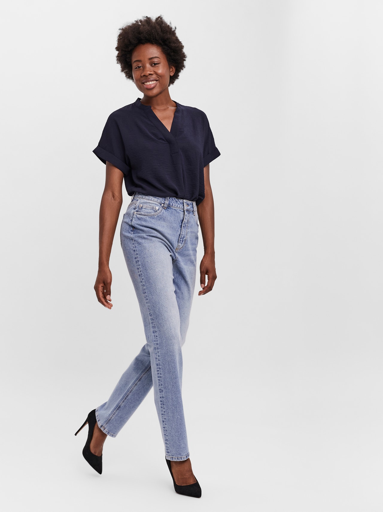VMDREW Straight Jeans with 40% | Vero Moda®