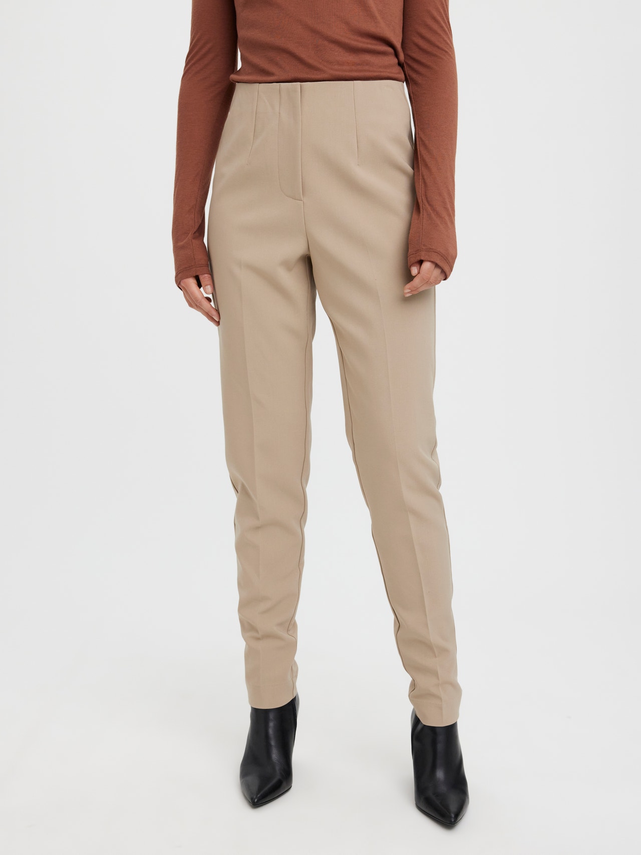 VMSANDY High rise Trousers with | Vero discount! 40% Moda®