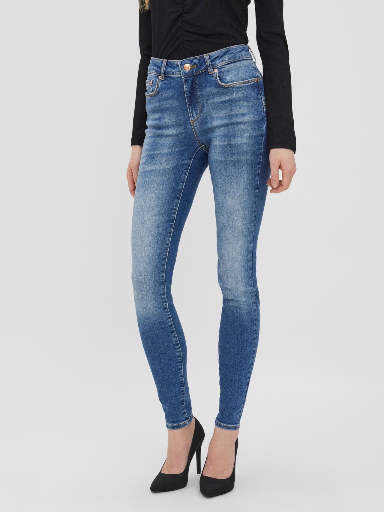 VMSEVEN Fit Jeans with 70% | Vero