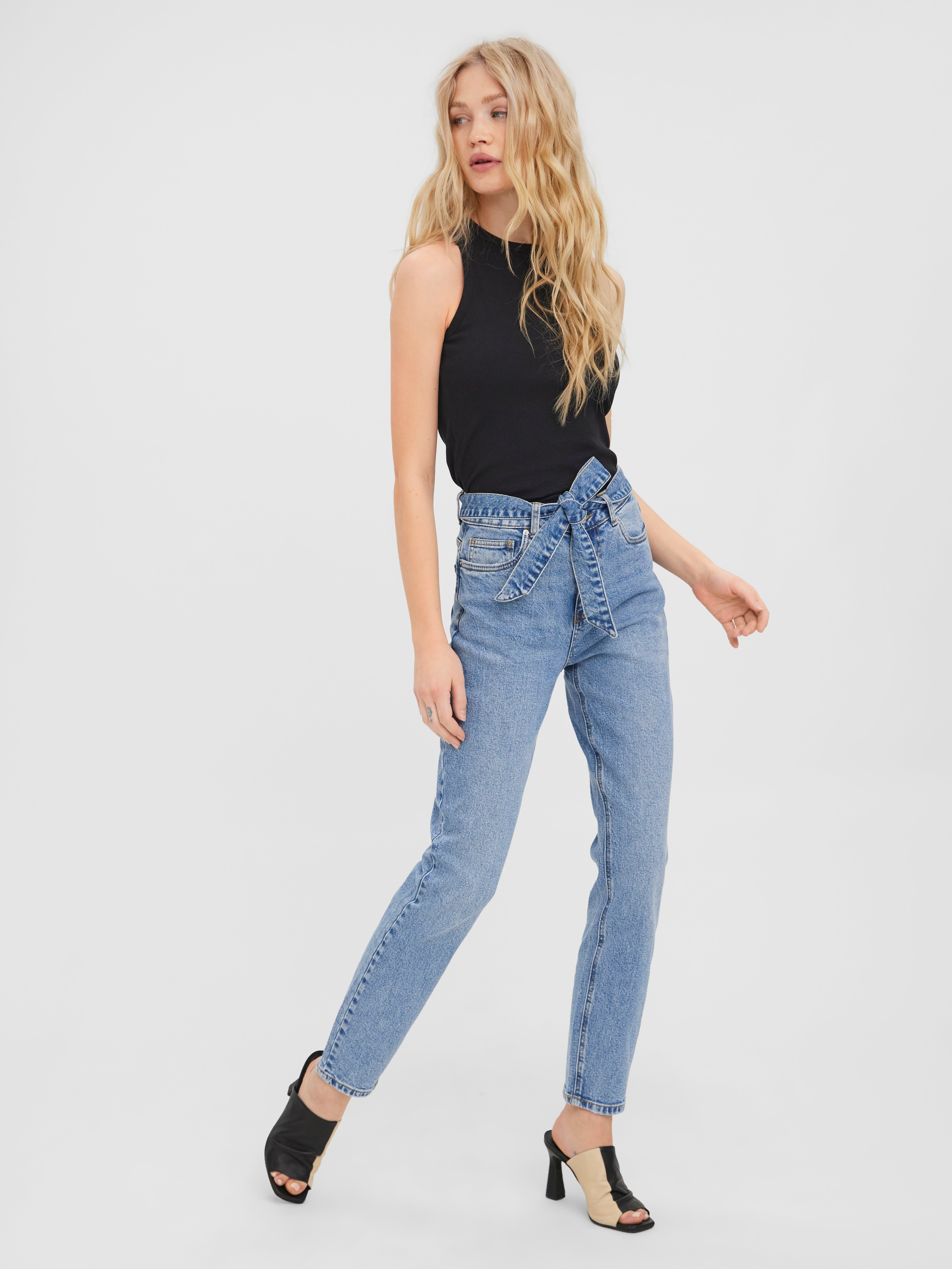 Jeans vita hot sale alta stradivarius