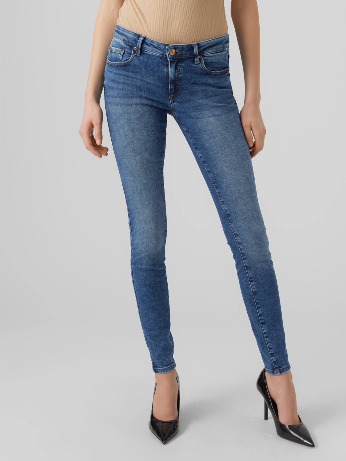 Vero Moda VMLYDIA Niski stan Krój skinny Jeans -Medium Blue Denim - 10271897