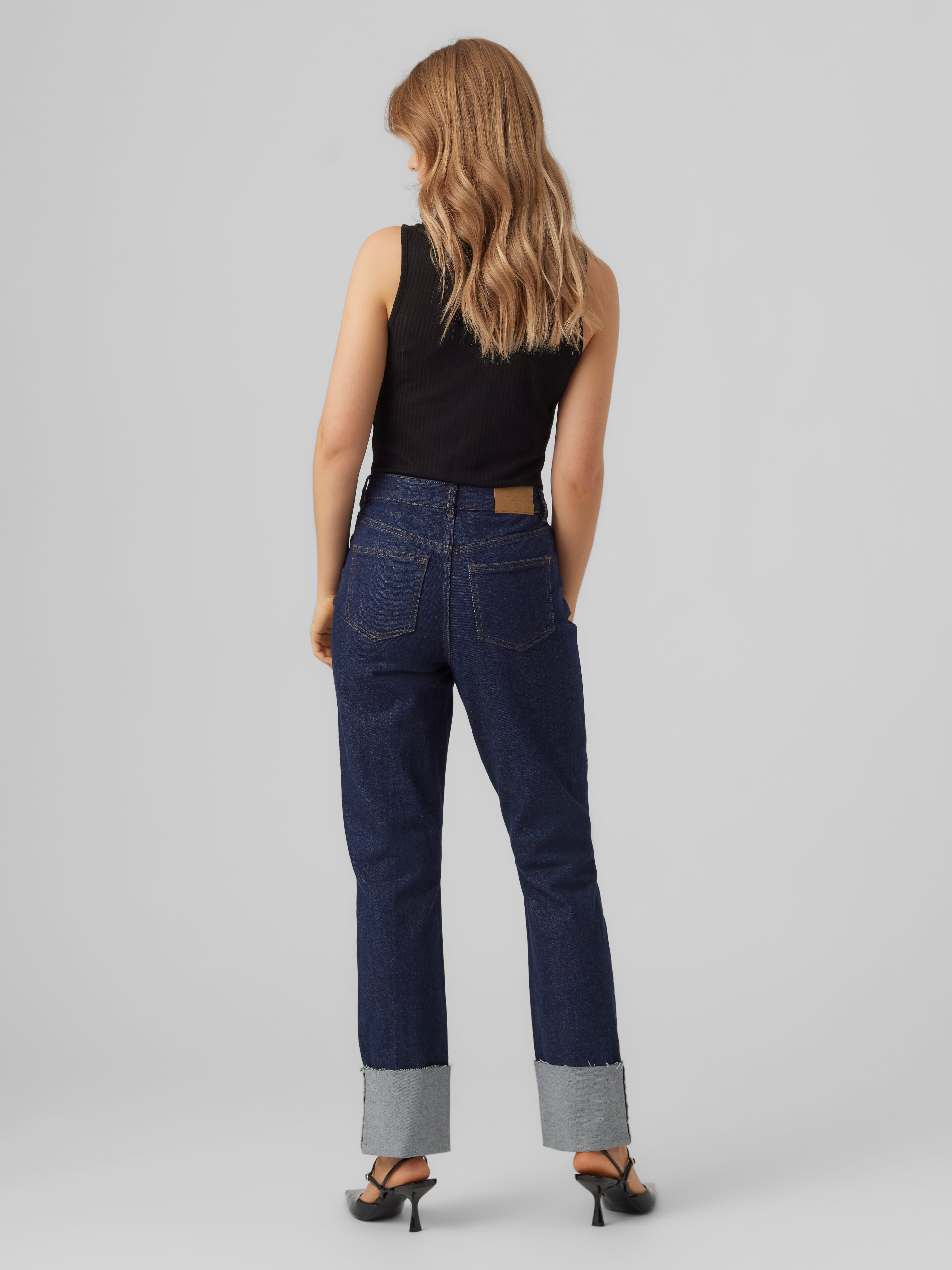 Vero moda straight on sale jeans