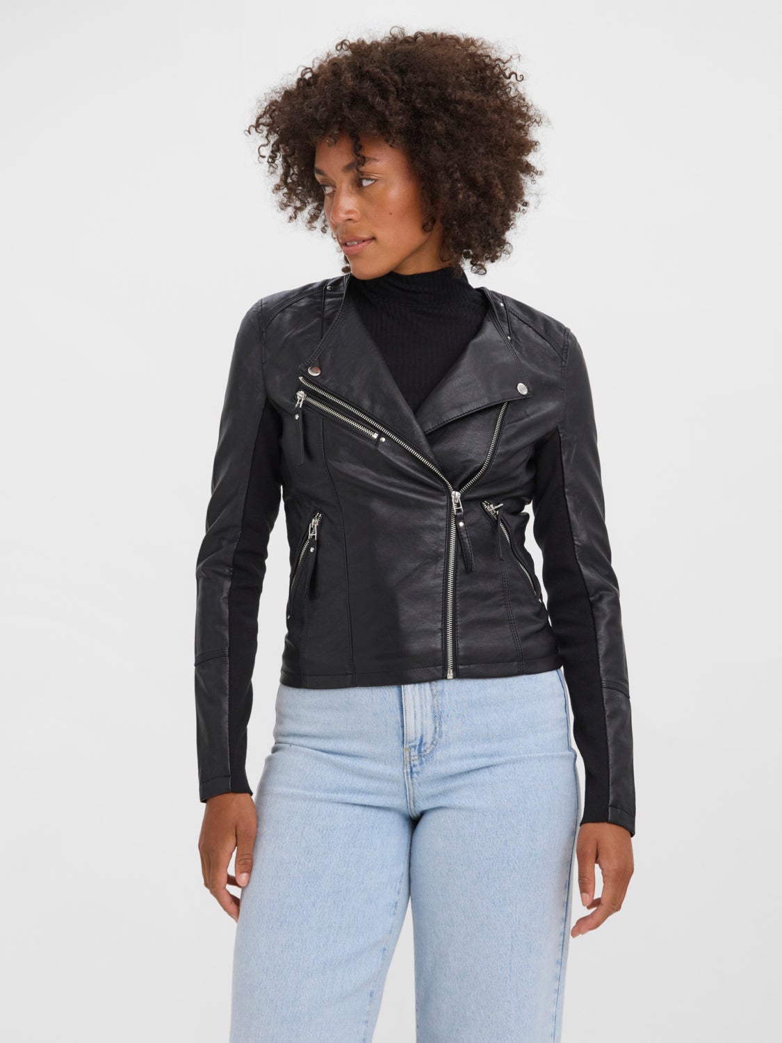 Vero moda 2024 short leather jacket