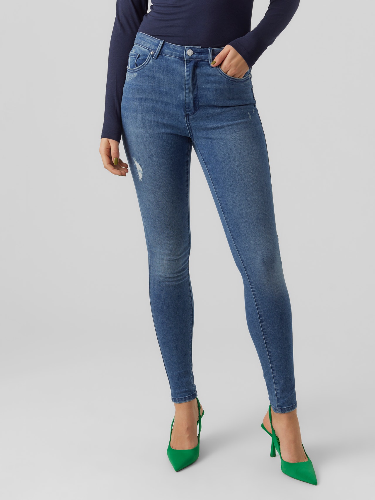 Pensioneret skildring Svane Skinny Fit Super high rise Jeans | Medium Blue | Vero Moda®