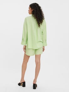 Vero Moda VMHELLA Shorts -Pistachio Green - 10279332