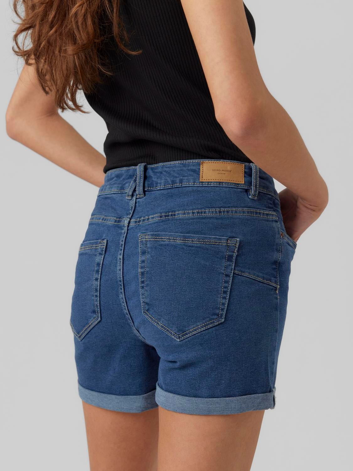 hellig køber Koncession denim shorts | Medium Blue | Vero Moda®
