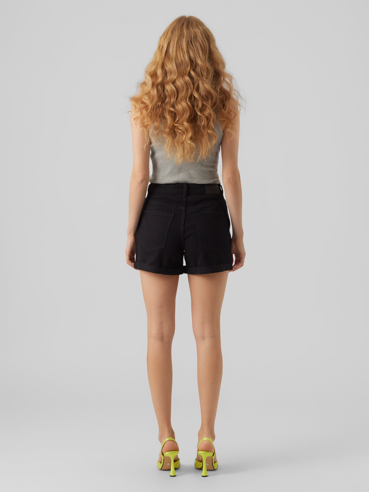 VMZURI Shorts with 30% discount! | Moda® Vero