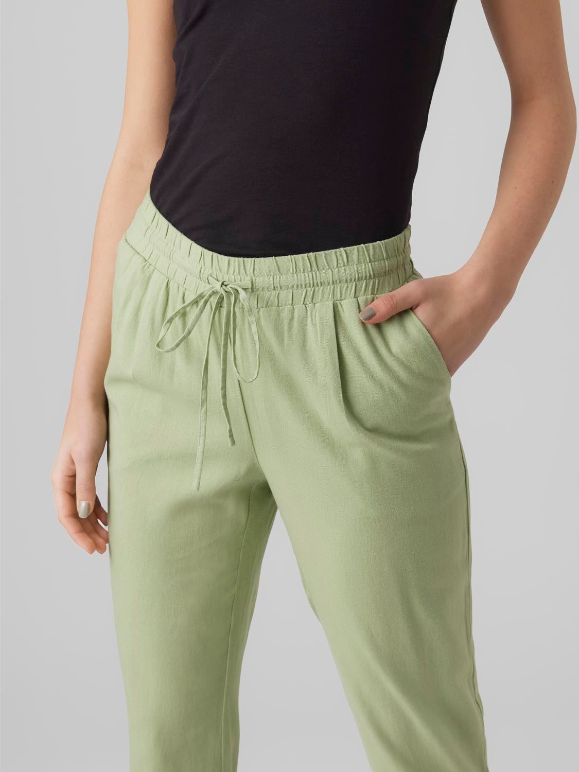 VMJESMILO Mid waist Trousers Medium Green Vero Moda