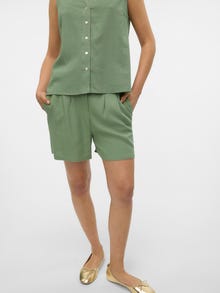 Vero Moda VMJESMILO Shorts -Hedge Green - 10279694