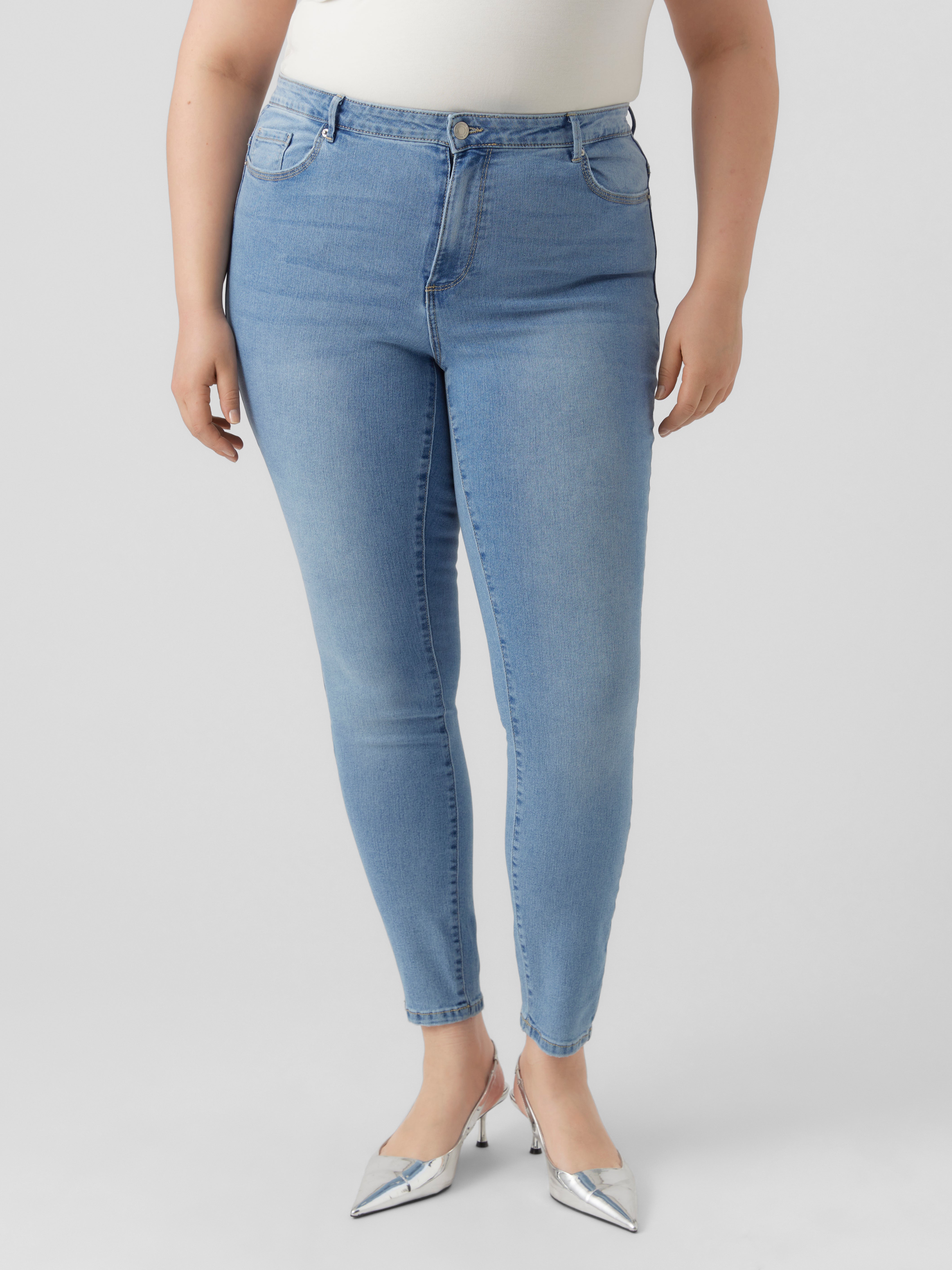 Skinny Fit High rise Curve Jeans with 40% discount! | Vero Moda®