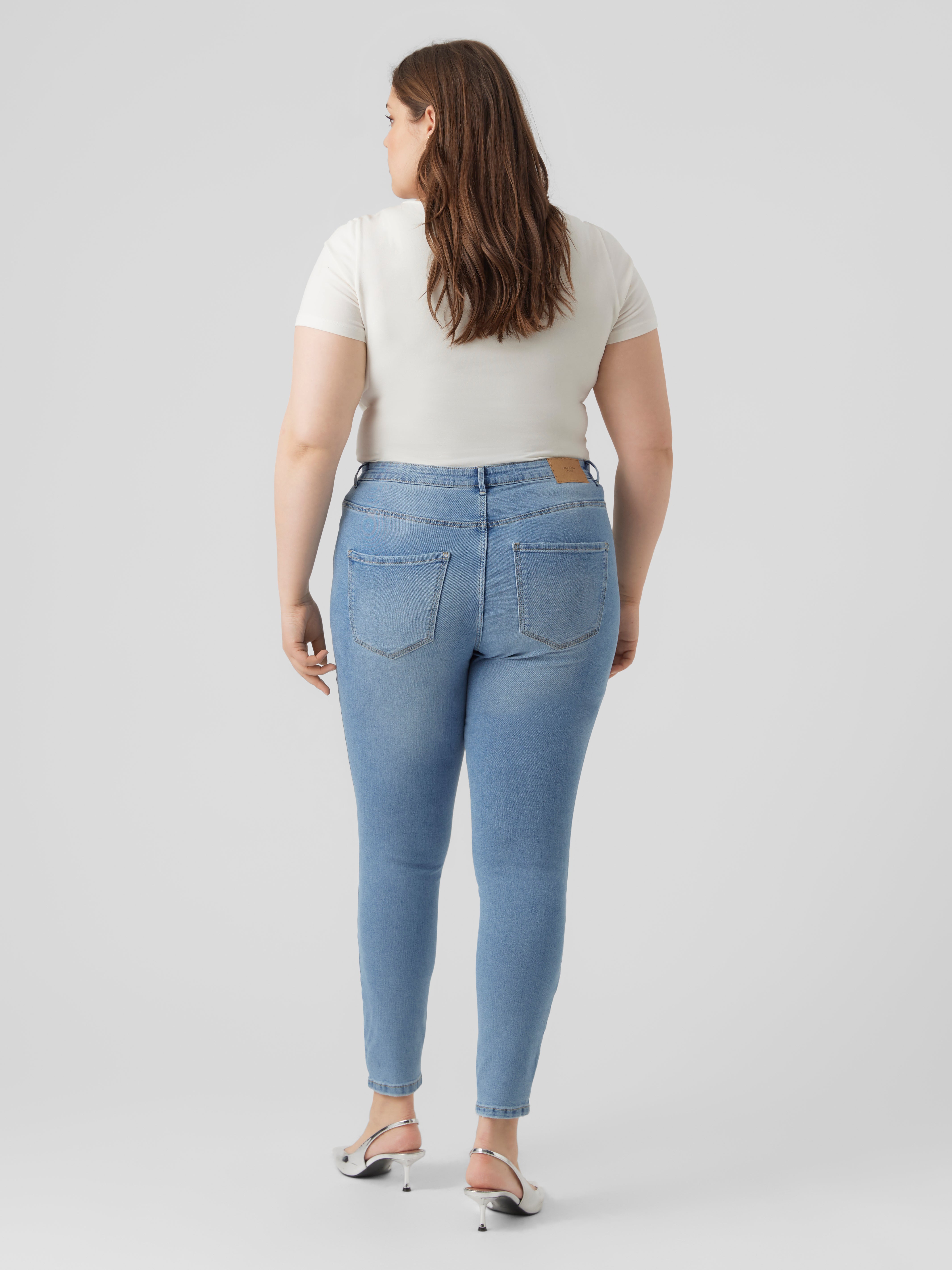 Skinny Fit High rise Curve Jeans with 40% discount! | Vero Moda®