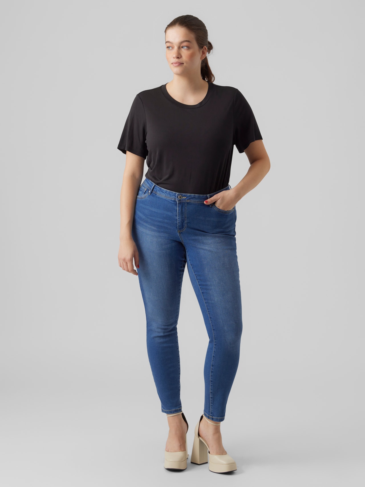Vero Moda VMFANYA Middels høyt snitt Slim Fit Jeans -Medium Blue Denim - 10287061