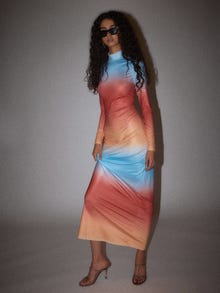 Vero Moda SNEMILY Long dress -Peach Fuzz - 10288185