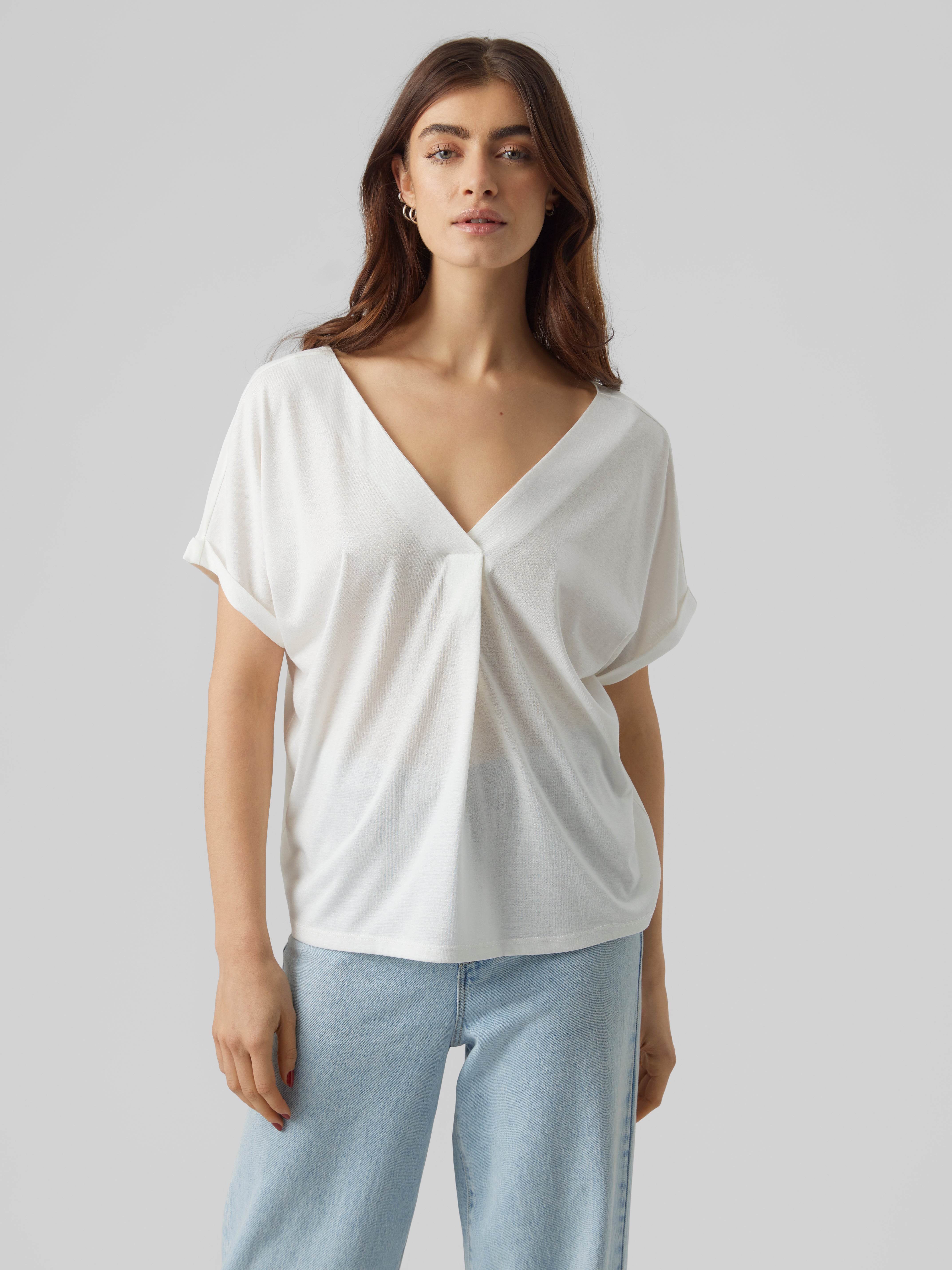 Women's T-shirts: Floral, Striped, Printed & More | VERO MODA