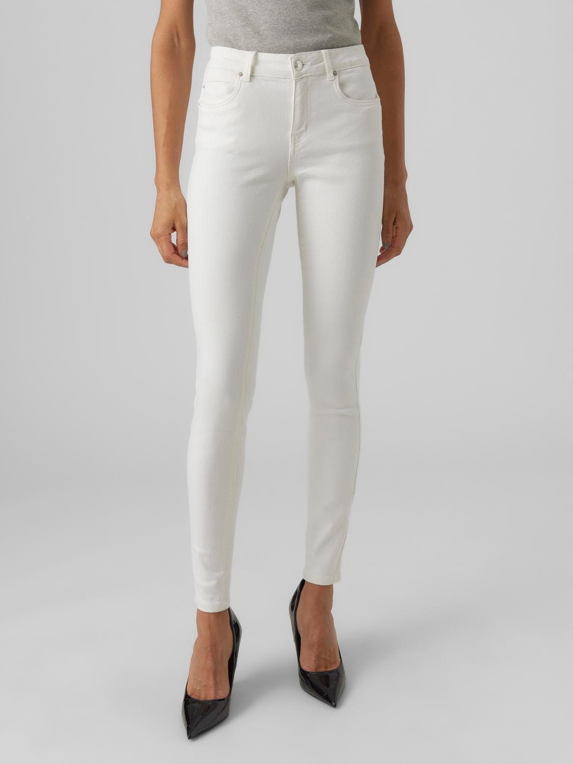 malm Besætte Mangler Slim Fit Mid rise Jeans | White | Vero Moda®