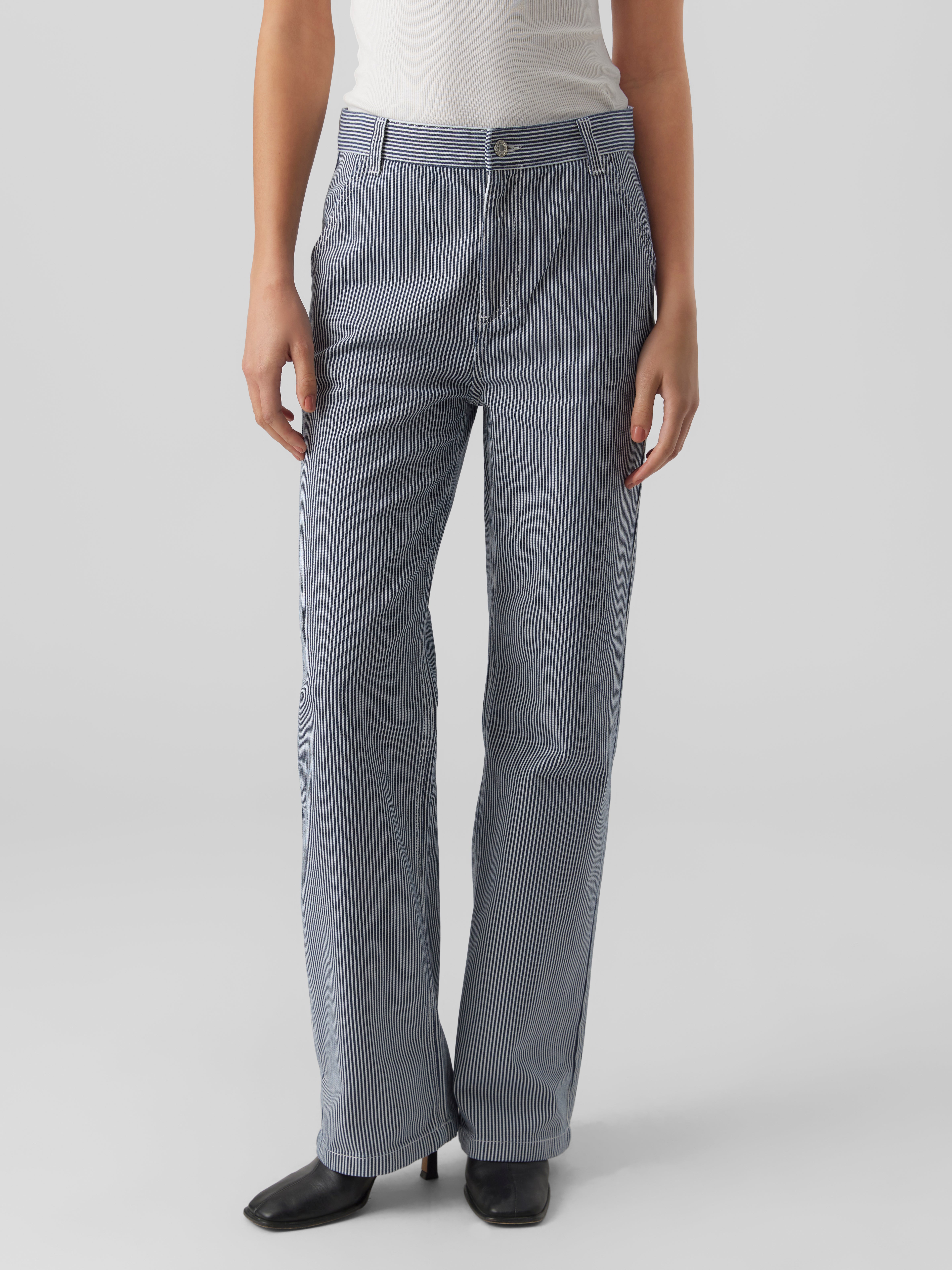 Loose Fit Mid-Rise Jeans