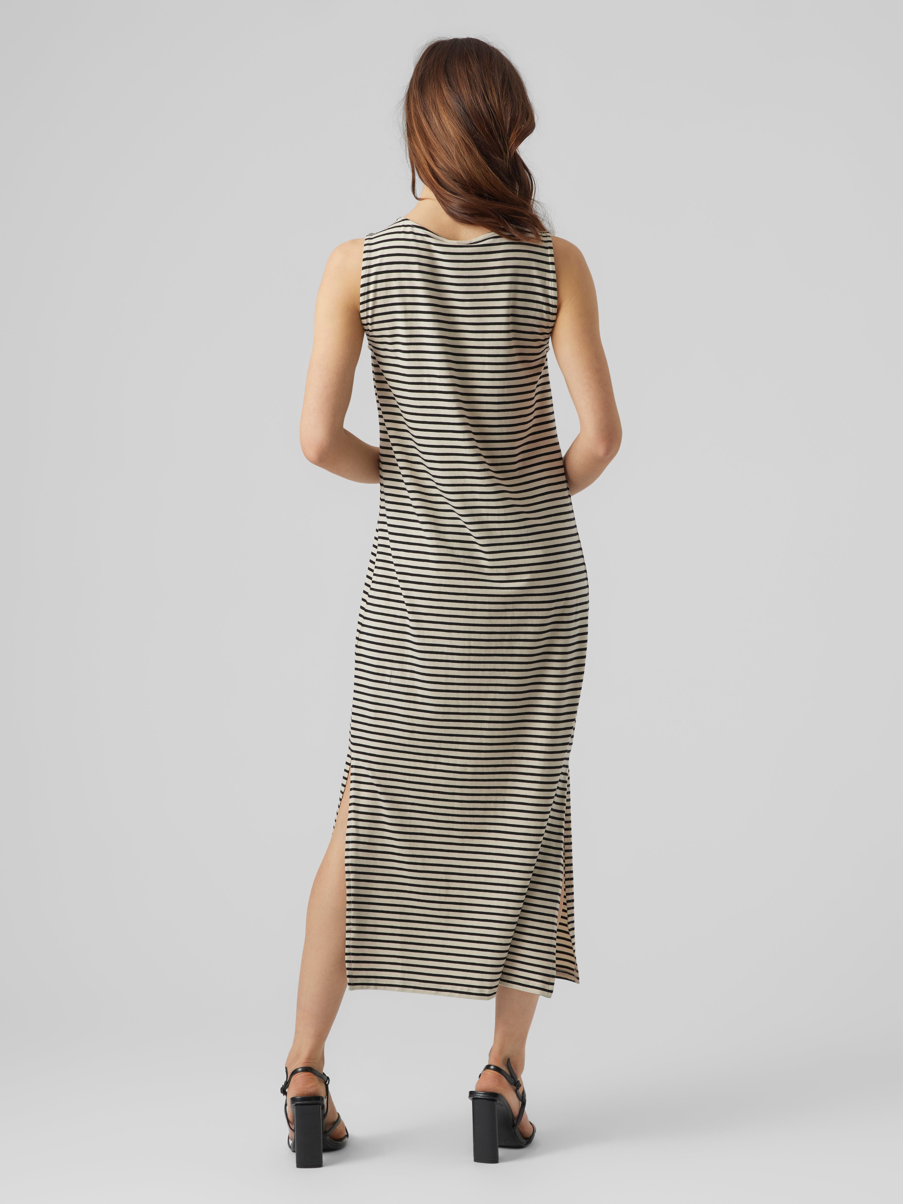 Vero moda black and white hot sale striped dress