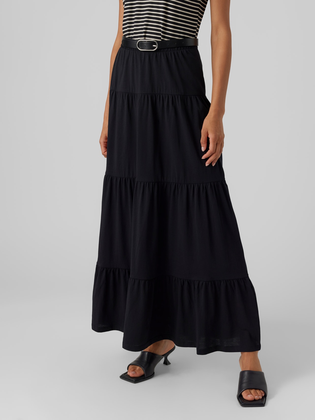 Radioaktiv saltet bifald Long skirt | Black | Vero Moda®