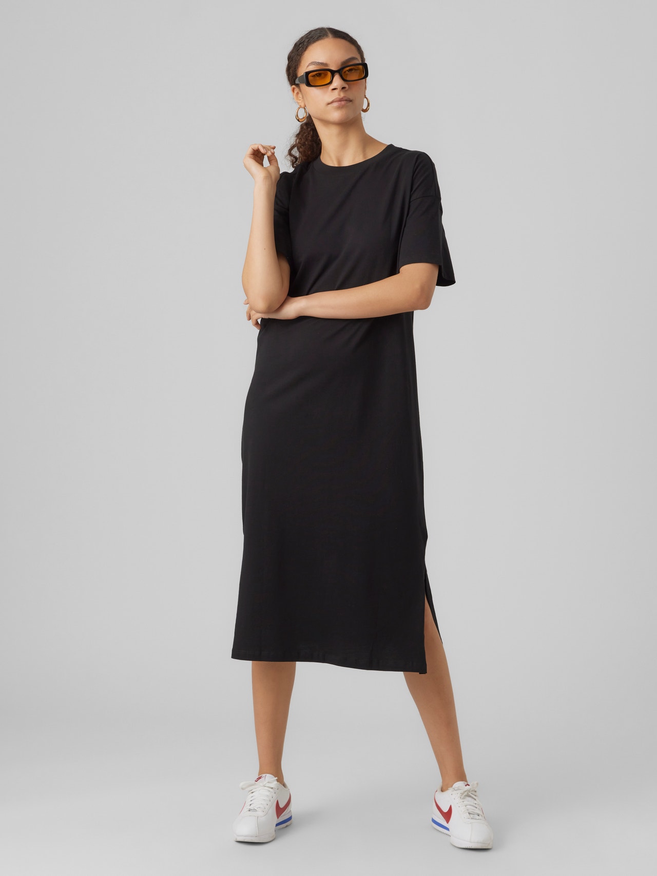 progressiv Squeak Serrated Regular fit O-hals Lang kjole | Sort | Vero Moda®