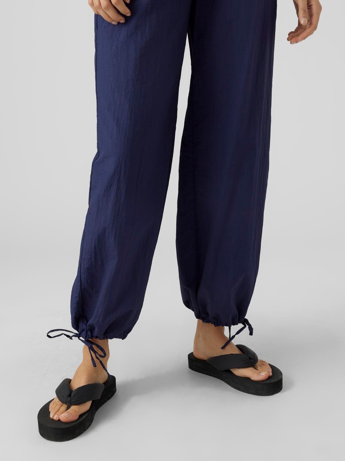 Vero Moda VMSADIECAT Taille moyenne Pantalons de survêtement -Peacoat - 10293508