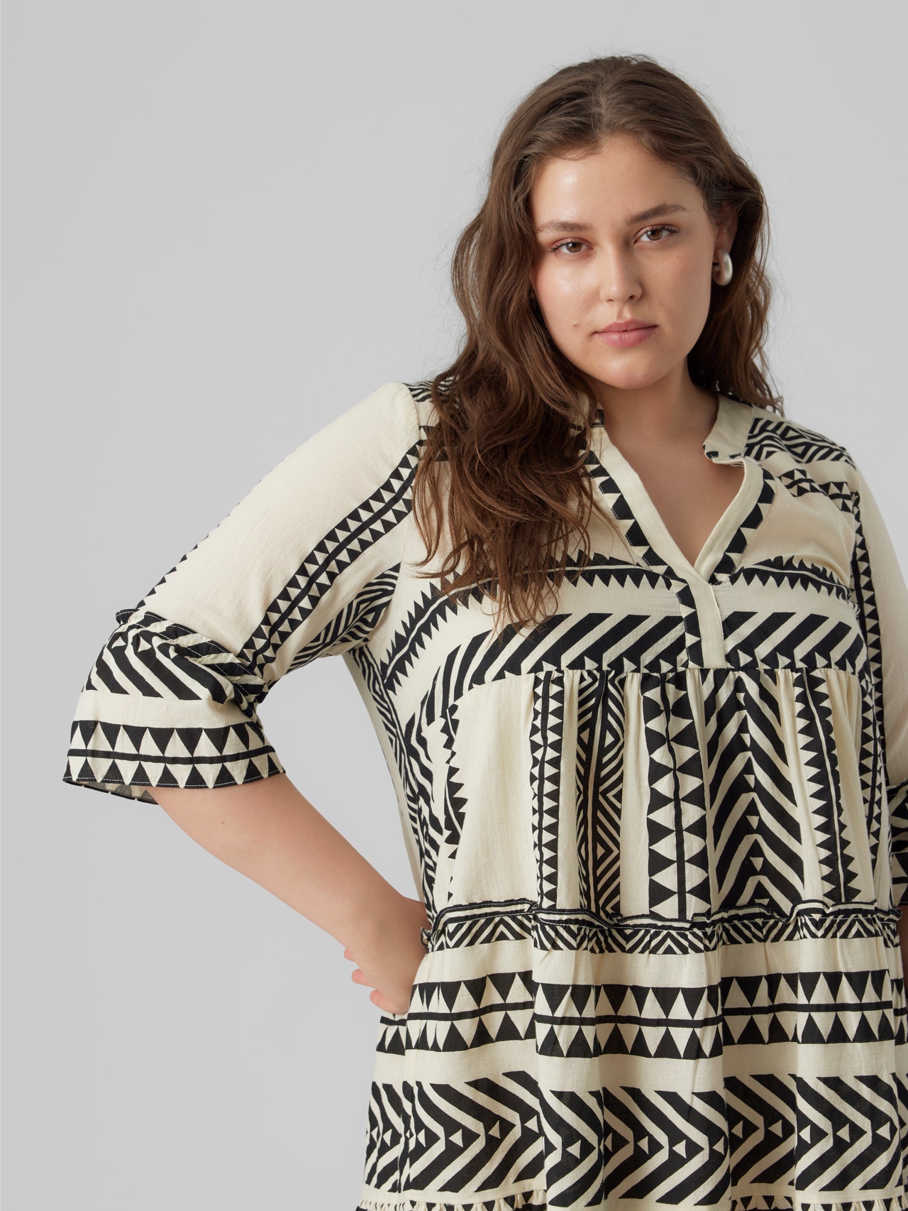 Vero moda VMDICTHE 3/4 TUNIC WVN GA NOOS 10225127 zwart/wit kopen bij The Stone Vero moda VMDICTHE 3/4 TUNIC WVN GA NOOS 10225127 zwart/wit kopen bij The Stone