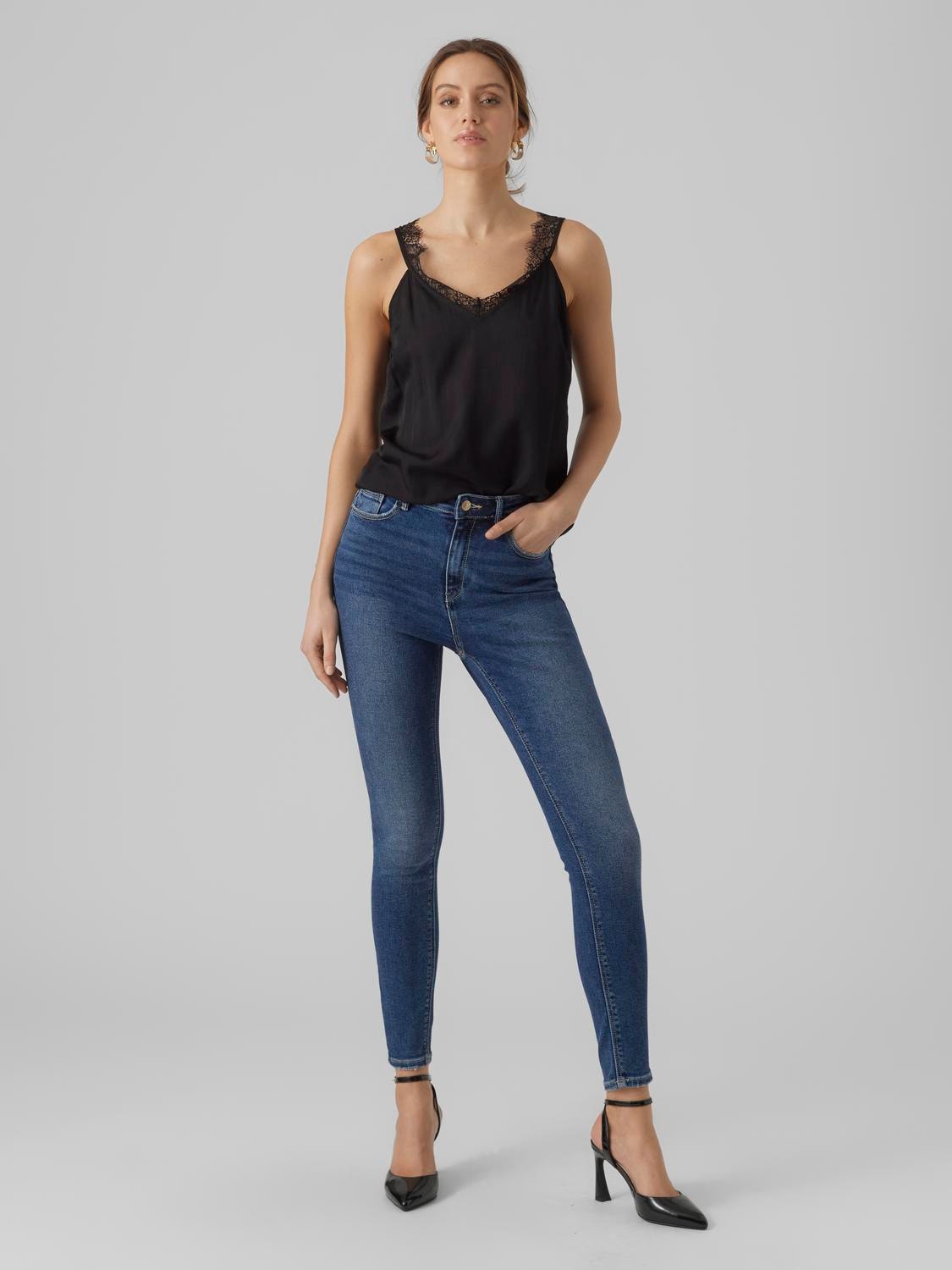 | Blue Jeans | High Vero Moda® rise VMSOPHIA Dark