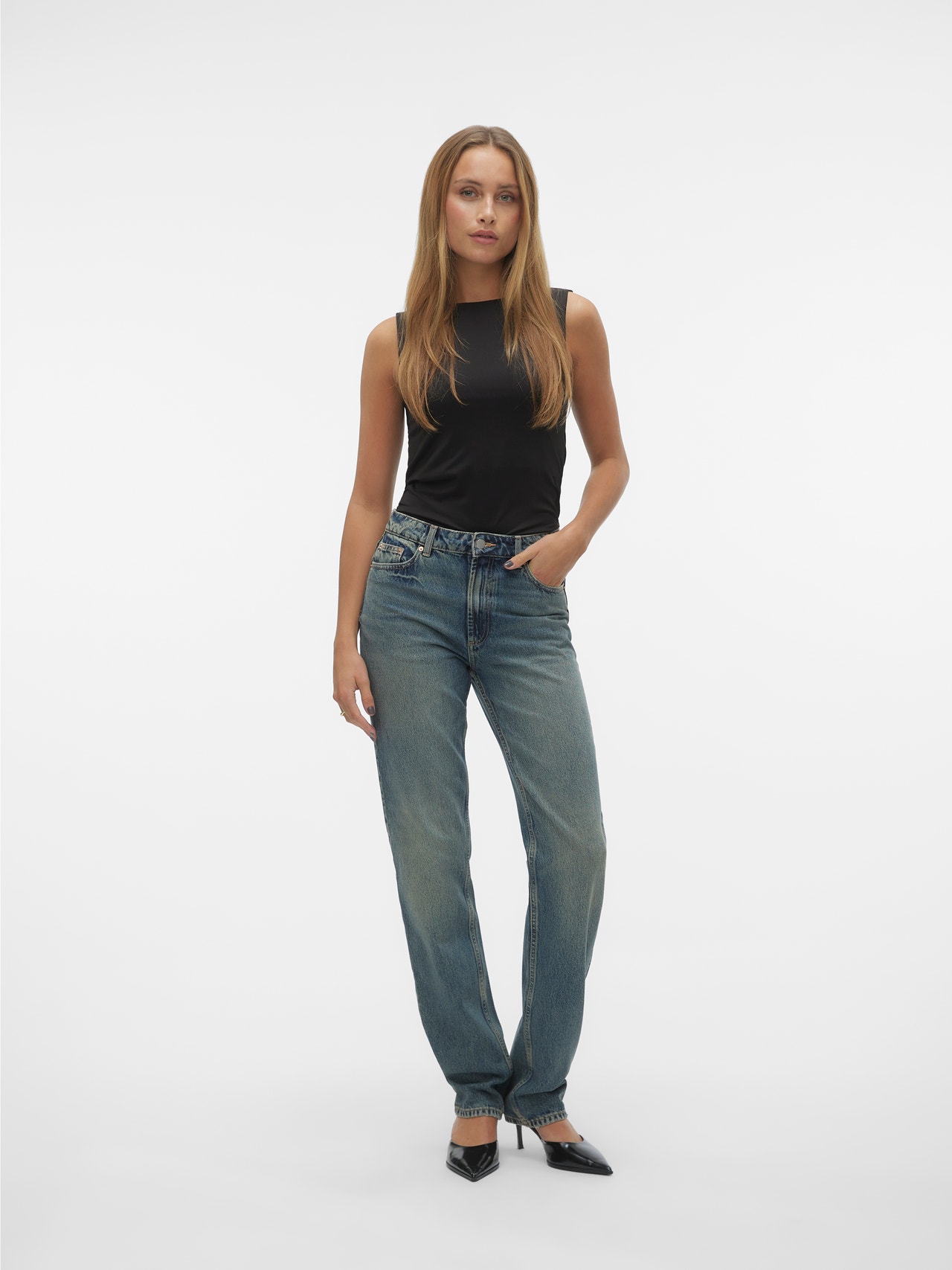 Vero Moda VMHAILEY Hohe Taille Gerade geschnitten Jeans -Medium Blue Denim - 10301377