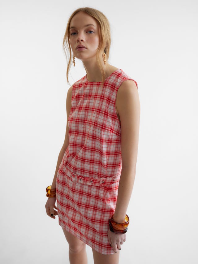 Vero Moda : SOMETHING NEW PROJECT; CHLOE FRATER Kort kjole - 10301633