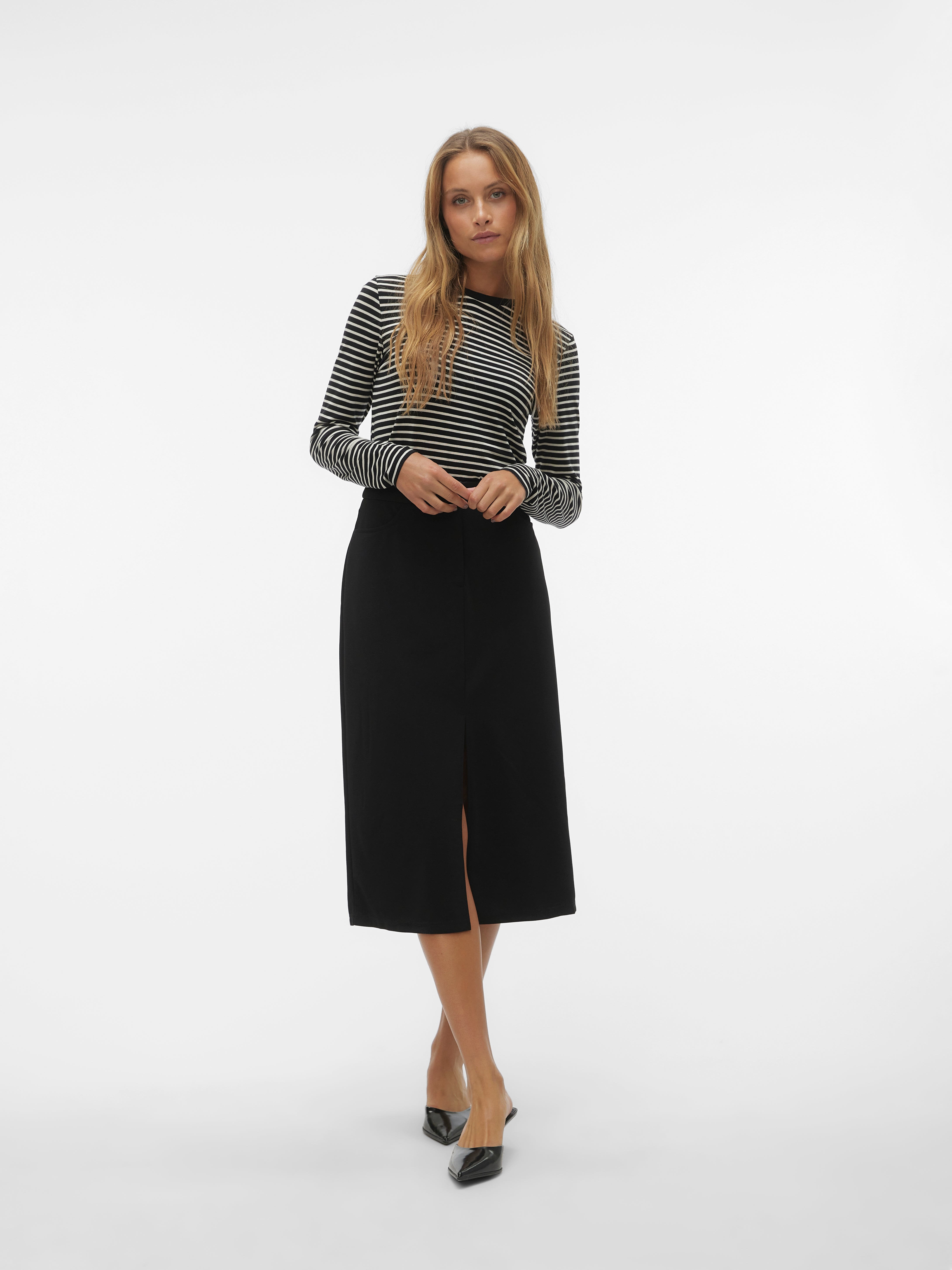 Long black clearance skirt outfit 40