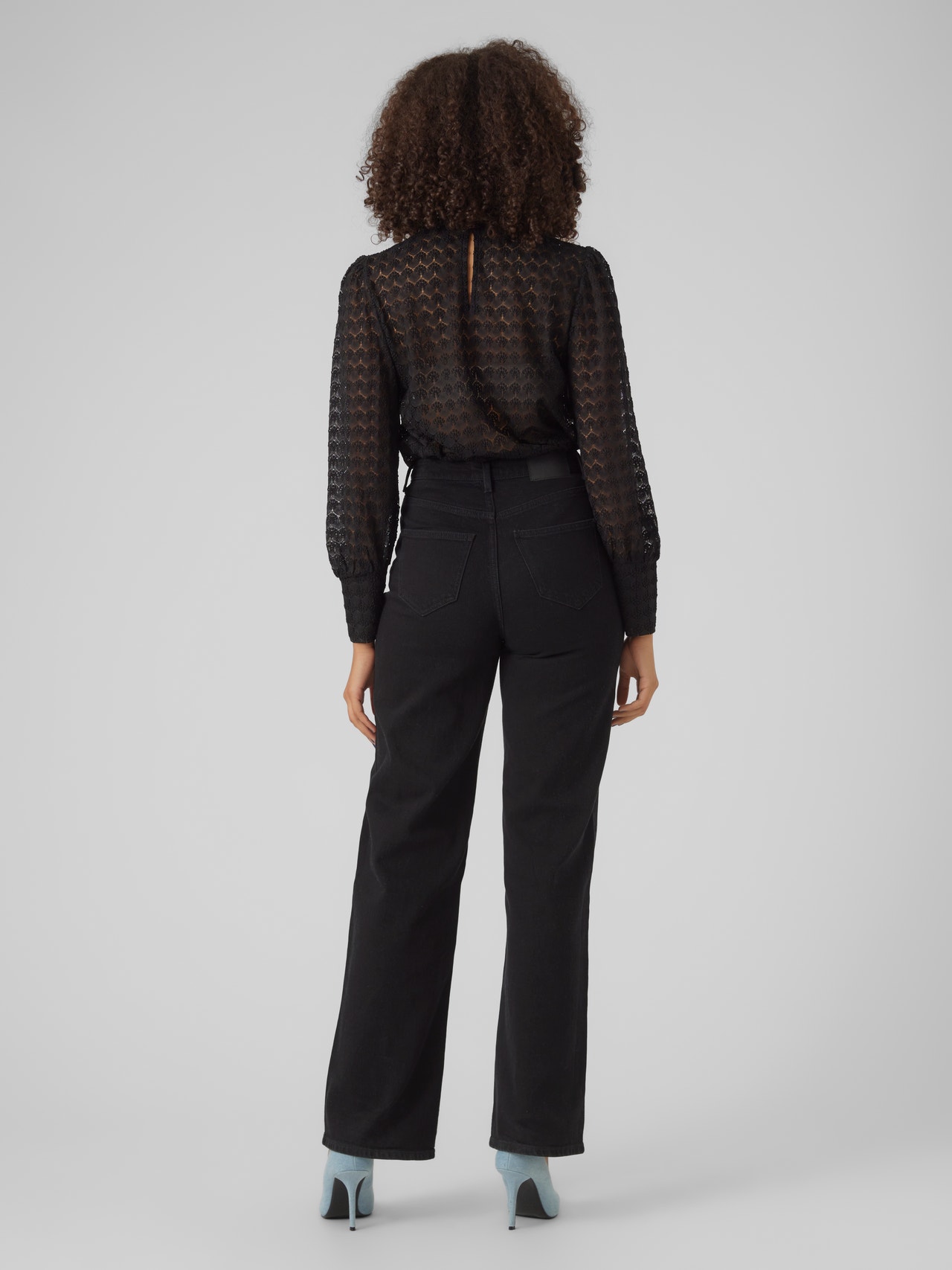 VERO MODA Top 'VMMAXI' in Nero, Bianco | ABOUT YOU VERO MODA Top 'VMMAXI' in Nero, Bianco | ABOUT YOU