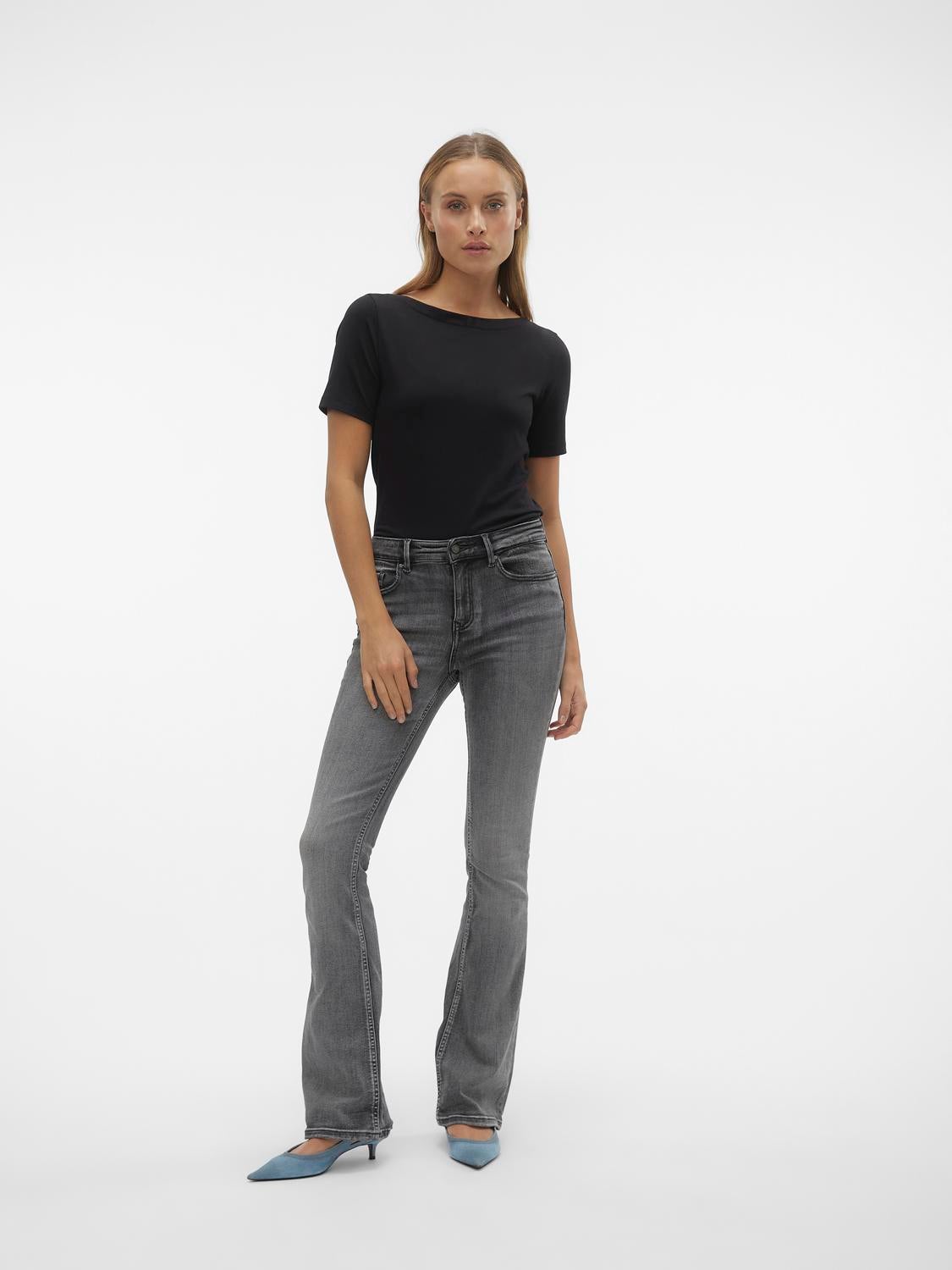 VMFLASH Mid rise Flared Fit Jeans | Medium Grey | Vero Moda®